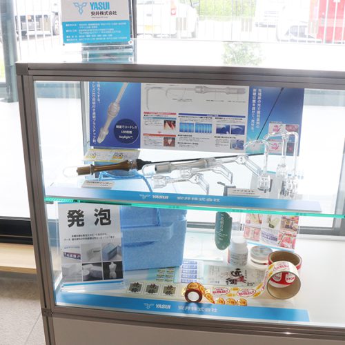 門川町役場新庁舎に弊社製品を展示しています。